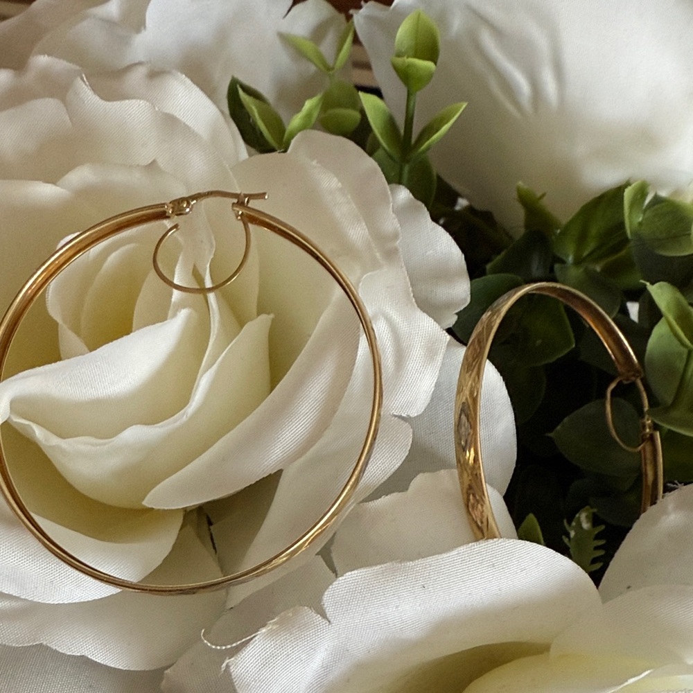 14k Elegant Gold Hoop Earrings